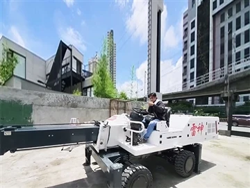 מהנדס בכיר ב-Shandong VANSE Machinery מספק שירותים ללקוחות פיליפינים.